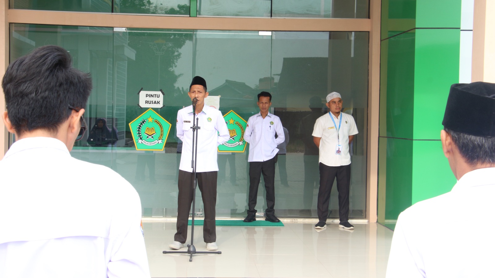 Kemenag Mesuji Gelar Apel Rutin Senin Pagi, Bahas Evaluasi dan Agenda Akhir Tahun