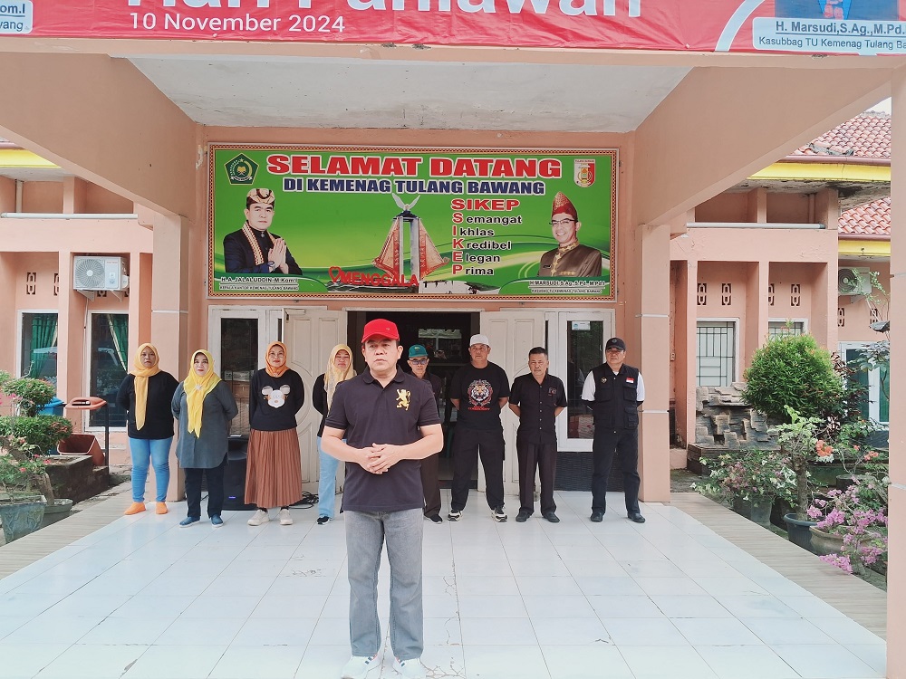Pimpin Apel Jumat Pagi, Kakankemenag Ajak Pegawai Jaga Kekompakan dan Tingkatkan Kompetensi melalui Family Gathering dan Capacity Building