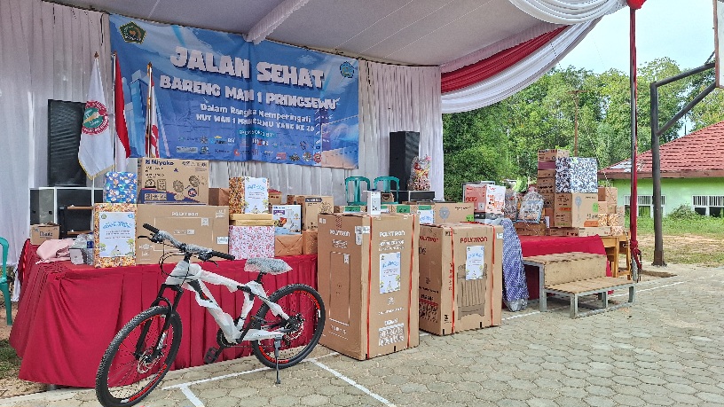 Jalan Sehat HUT Ke-29 MAN 1 Pringsewu Meriah dan Banjir Hadiah