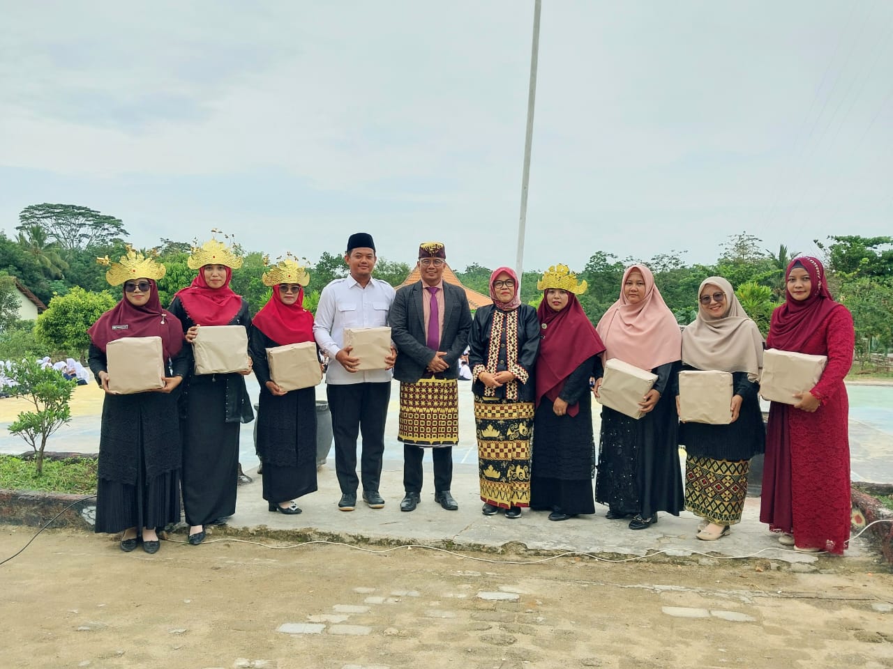 Apresiasi Guru Hebat: MTsN 2 Way Kanan Umumkan Pemenang Guru Terfavorit 2024!