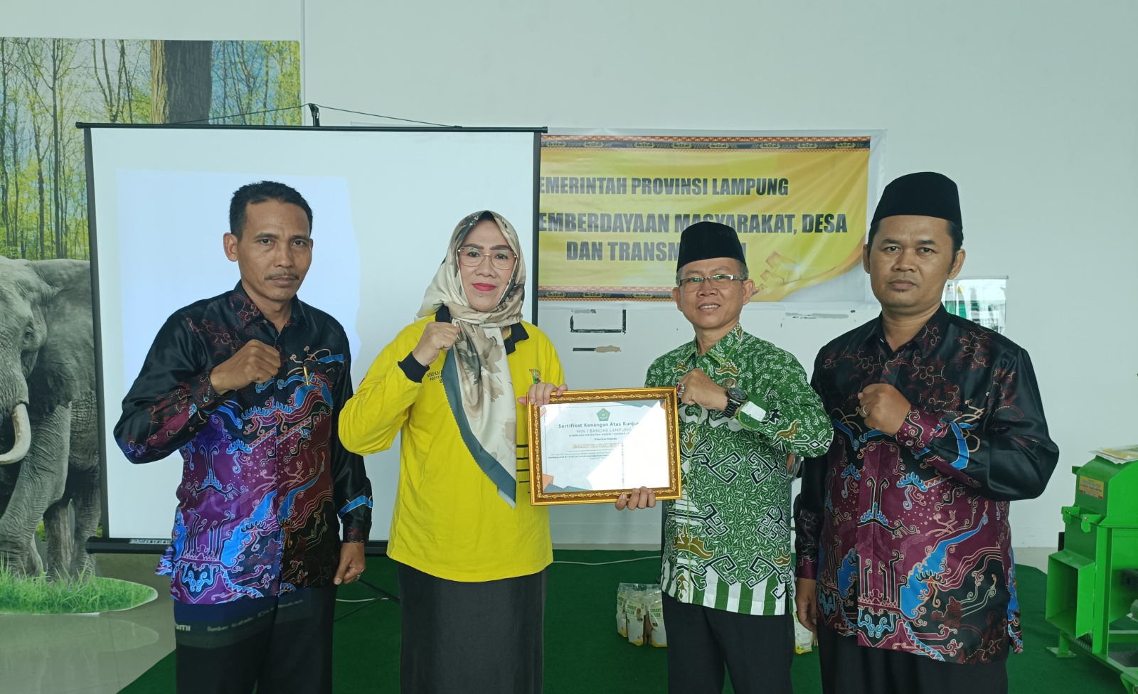 Implementasi Best Project MIN 1 Bandar Lampung: Kunjungan ke Museum, Perpustakaan, dan Parenting