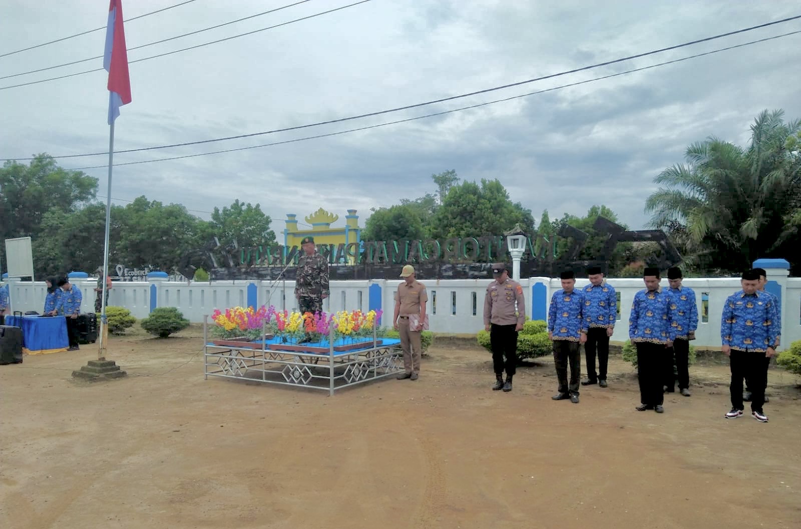 MTsN 2 Way Kanan Ambil Bagian dalam Semarak Upacara HUT Korpri ke-53 di Pakuan Ratu