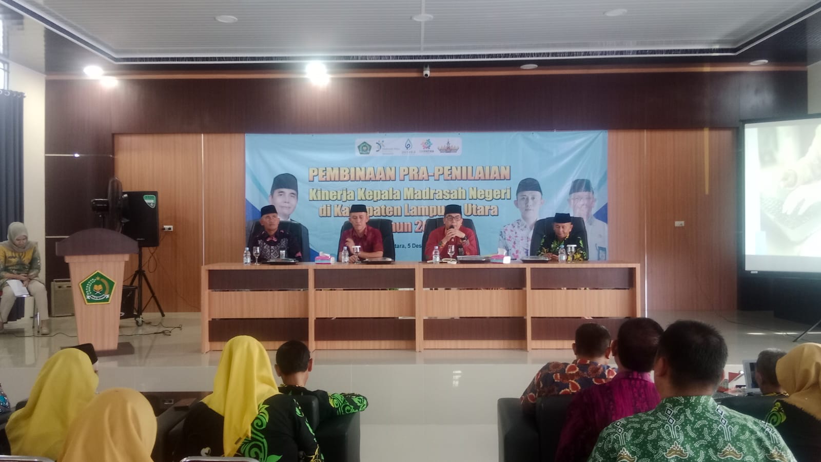 Melalui Seksi Penmad, Kankemenag Laksanakan kegiatan Pembinaan Pra – Penilaian Kinerja Kepala Madrasah Negeri di Kabupaten Lampung Utara