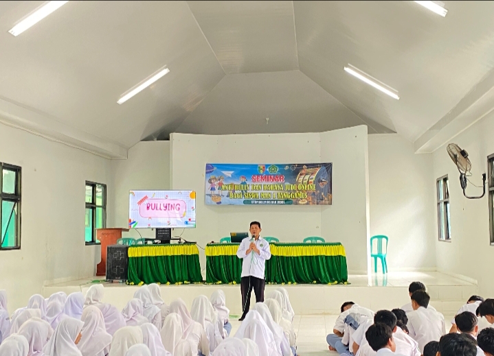 Guru BK MAN 1 Tanggamus Ingatkan Peserta Didik Bahaya Bullying dan Judi Online di Kalangan Pelajar