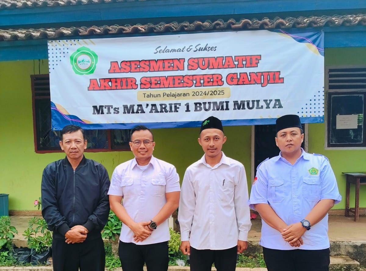 Kepala MTsN 2 Way Kanan Monitoring Asesmen Sumatif Akhir Semester di MTs Ma'arif 1 Bumi Mulya dan MTs Al Islamiyah Purwa Negara