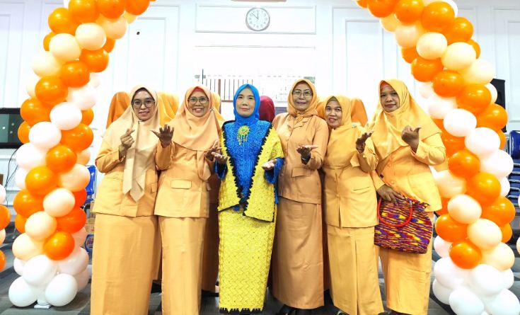 Dharma Wanita Persatuan (DWP) Kemenag Lampung Timur Meriahkan HUT DWP Ke-25 dan Hari Ibu 2024 dengan Seminar Literasi Digital dan Lomba Fashion Show