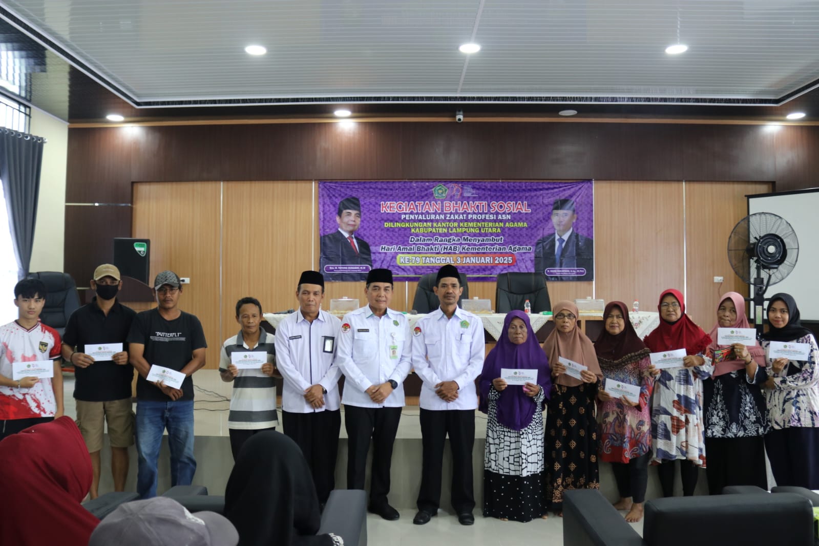 Bhakti Sosial HAB ke-79 Penyaluran Zakat Profesi ASN Kemenag Lampung Utara