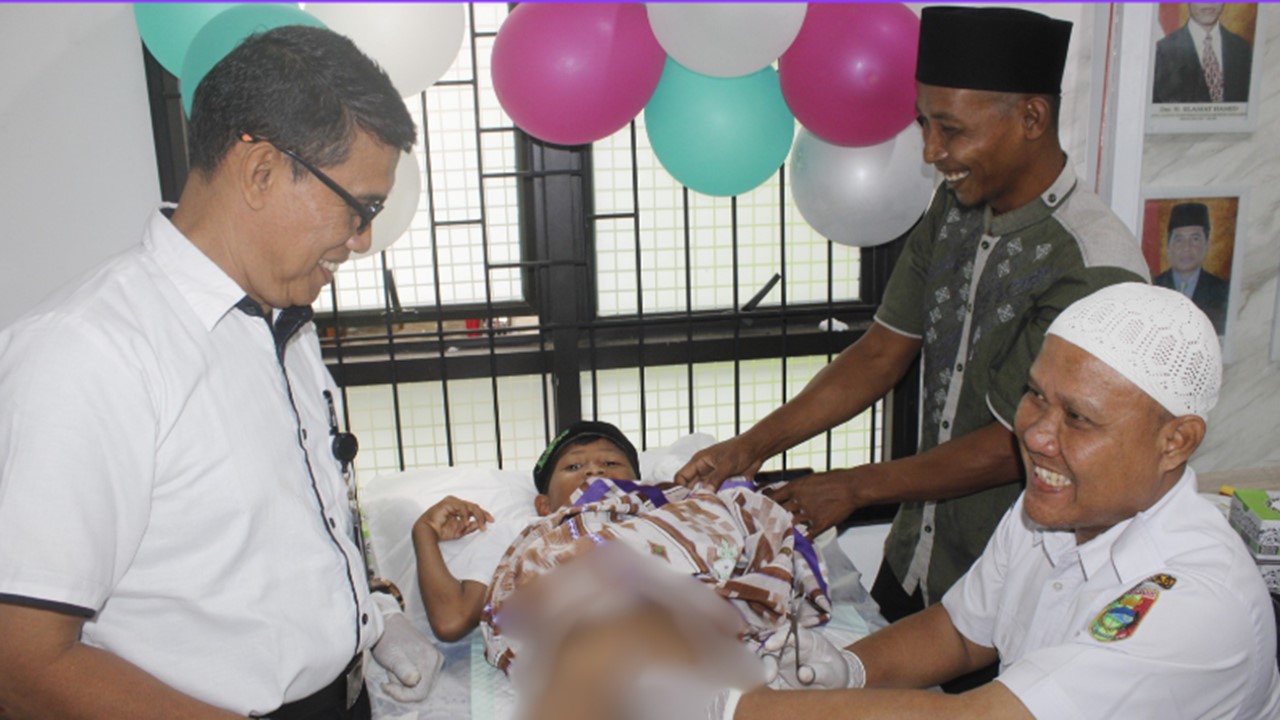 Sunat Massal Meriahkan HAB ke-79 di Tanggamus: 56 Anak Tersenyum Bahagia