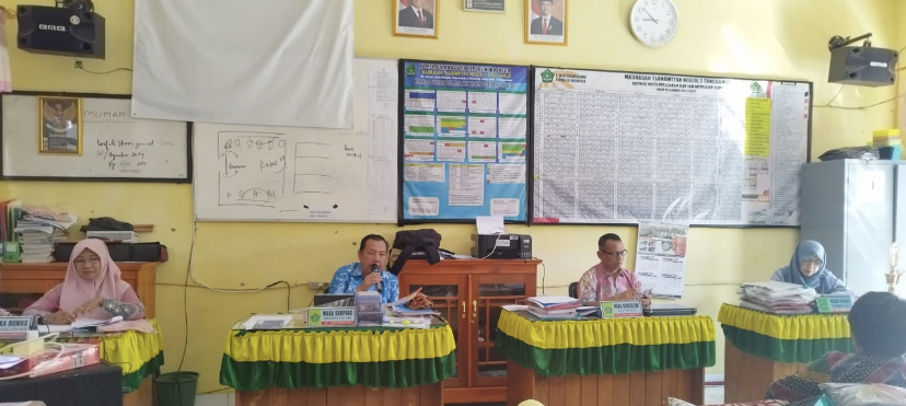 MTsN 2 Tanggamus Adakan Rapat Pemantapan Tugas Semester Genap Tahun Pelajaran 2024/2025