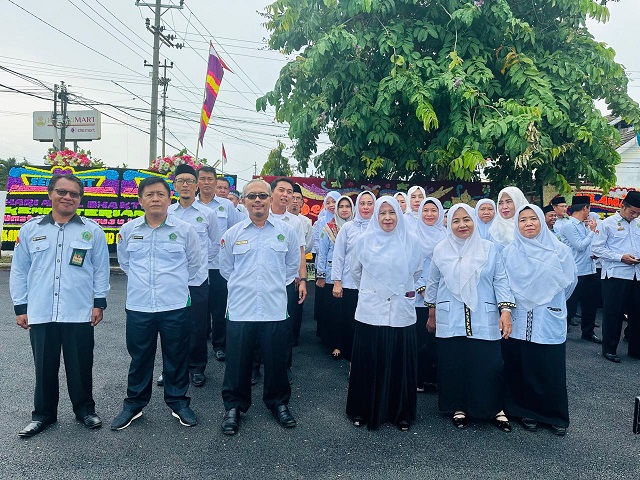 MTs Negeri 2 Bandar Lampung Hadiri Upacara Hari Amal Bakti Ke-79 di Halaman Kantor Wilayah Kementerian Agama Provinsi Lampung