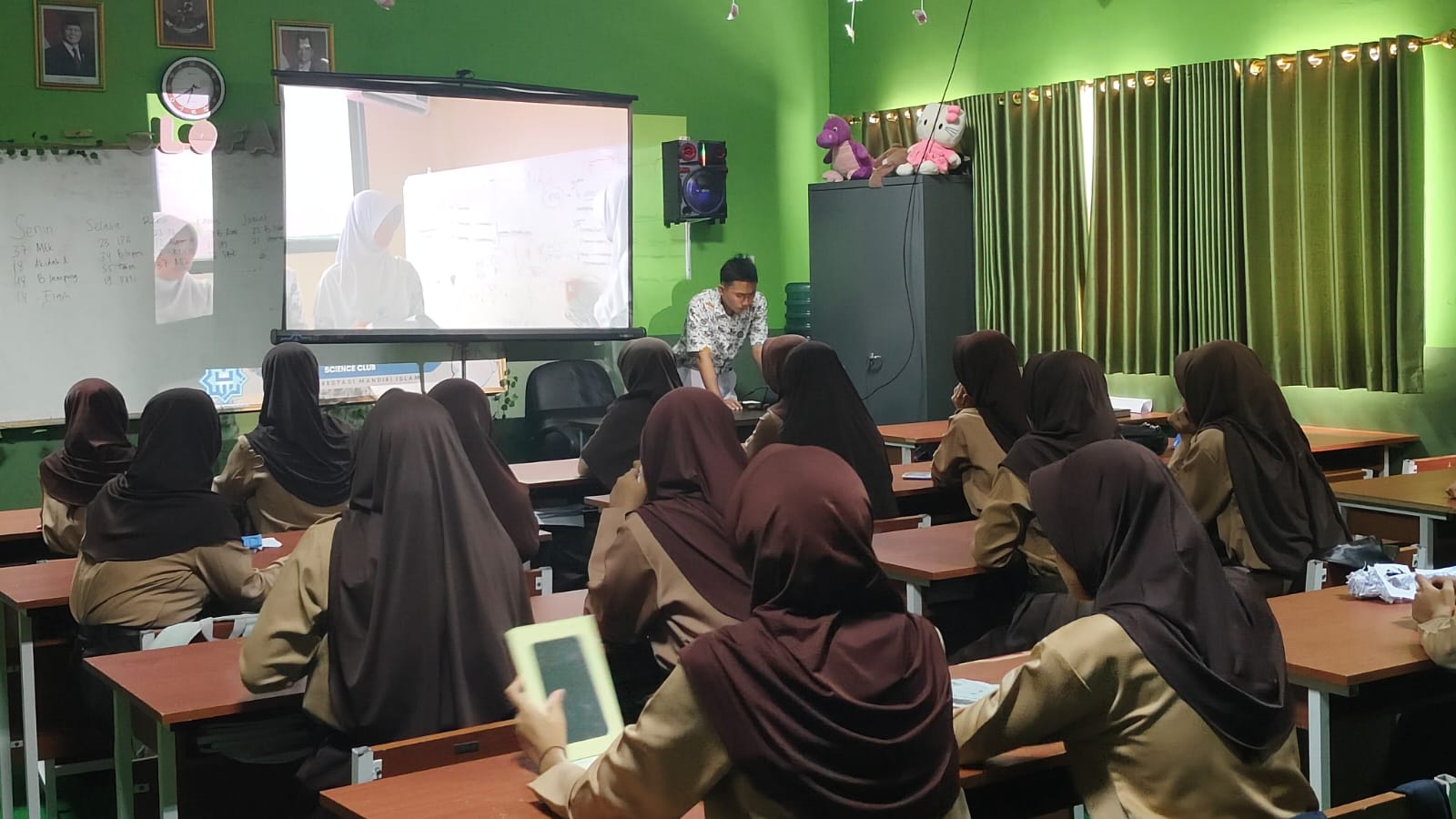 MTsN 1 Tanggamus Sambut Sosialisasi SNPDB MAN IC Lampung Timur: Langkah Awal Menuju Generasi Emas
