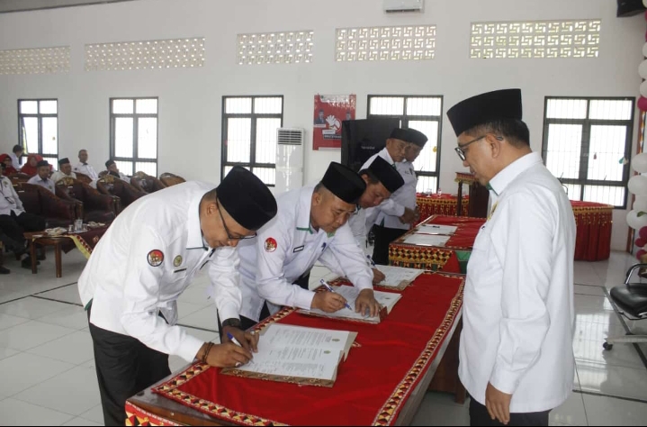 Kepala MAN 1 Tanggamus Tandatangani Pakta Integritas dan Perjanjian Kinerja Tahun 2025