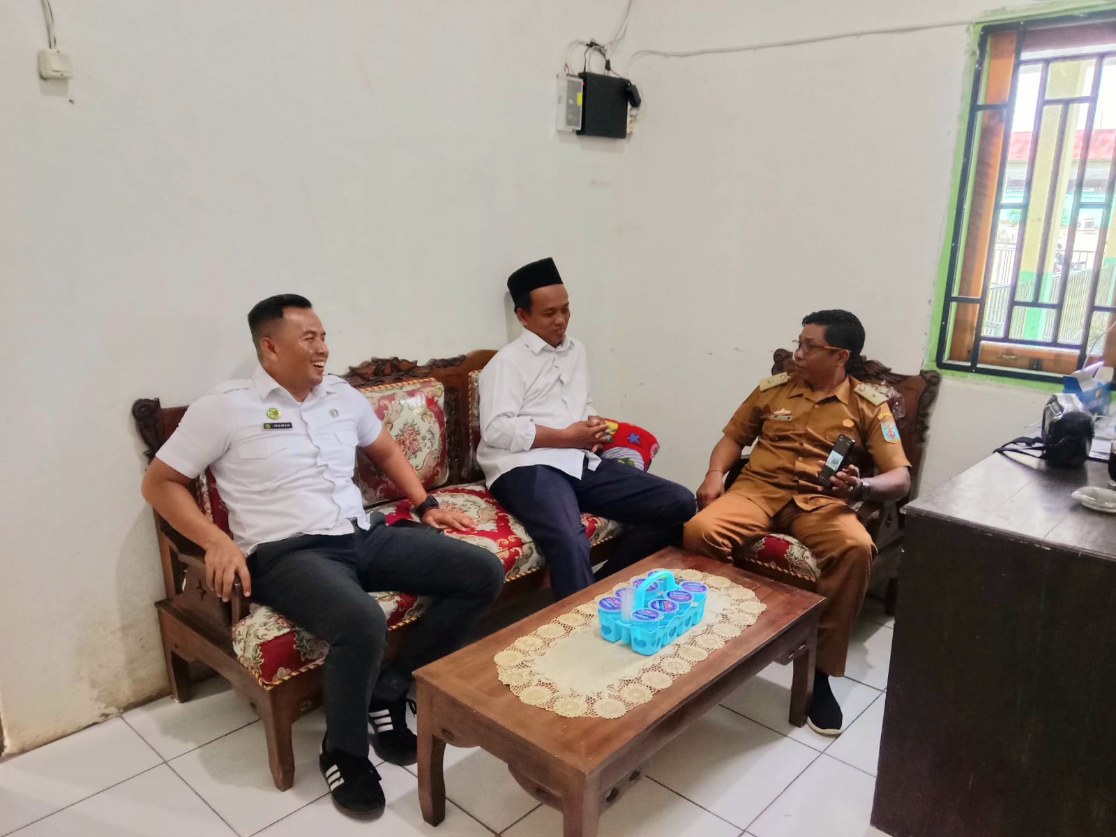 Kunjungan Kepala MTsN 2 Way Kanan dan Pengawas Madrasah ke Balai Kampung Serupa Indah: Sinergi untuk Kemajuan