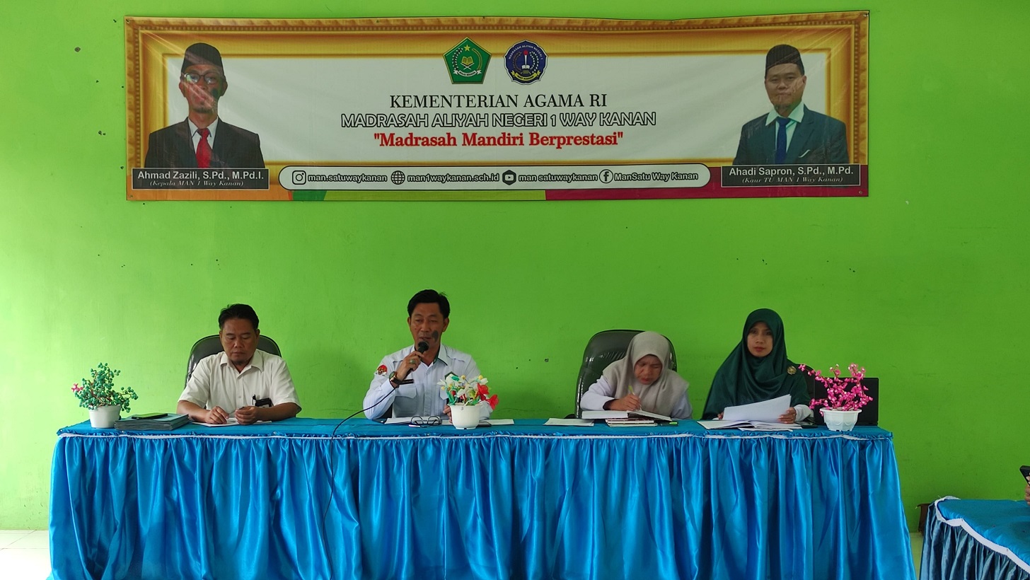 Pembagian SHU Koprasi Usaha MAN 1 Way Kanan