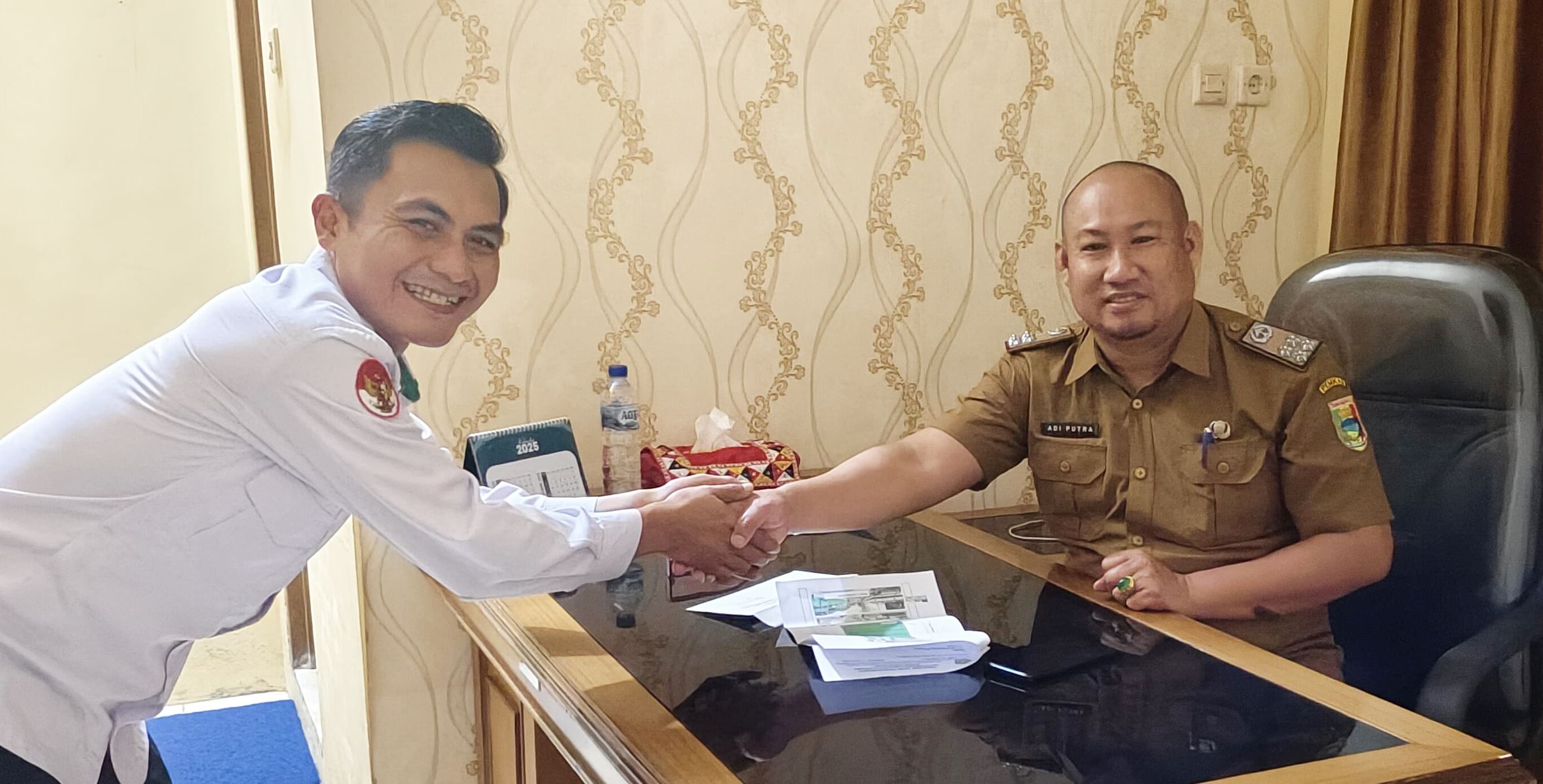 Olahraga Lebih Fleksibel: MTsN 1 Tanggamus Jalin Kerjasama dengan Camat Kotaagung untuk Penggunaan Lapangan Merdeka