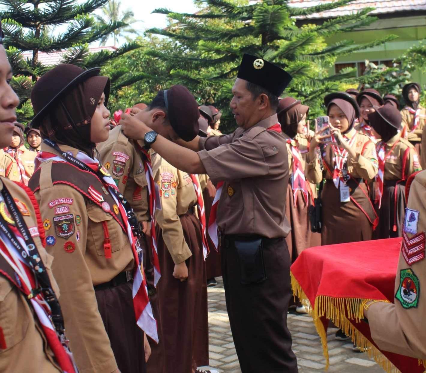 Perkemahan Awal Tahun (PRATA) 2025 MTsN 1 Lampung Barat Dibuka Secara Resmi