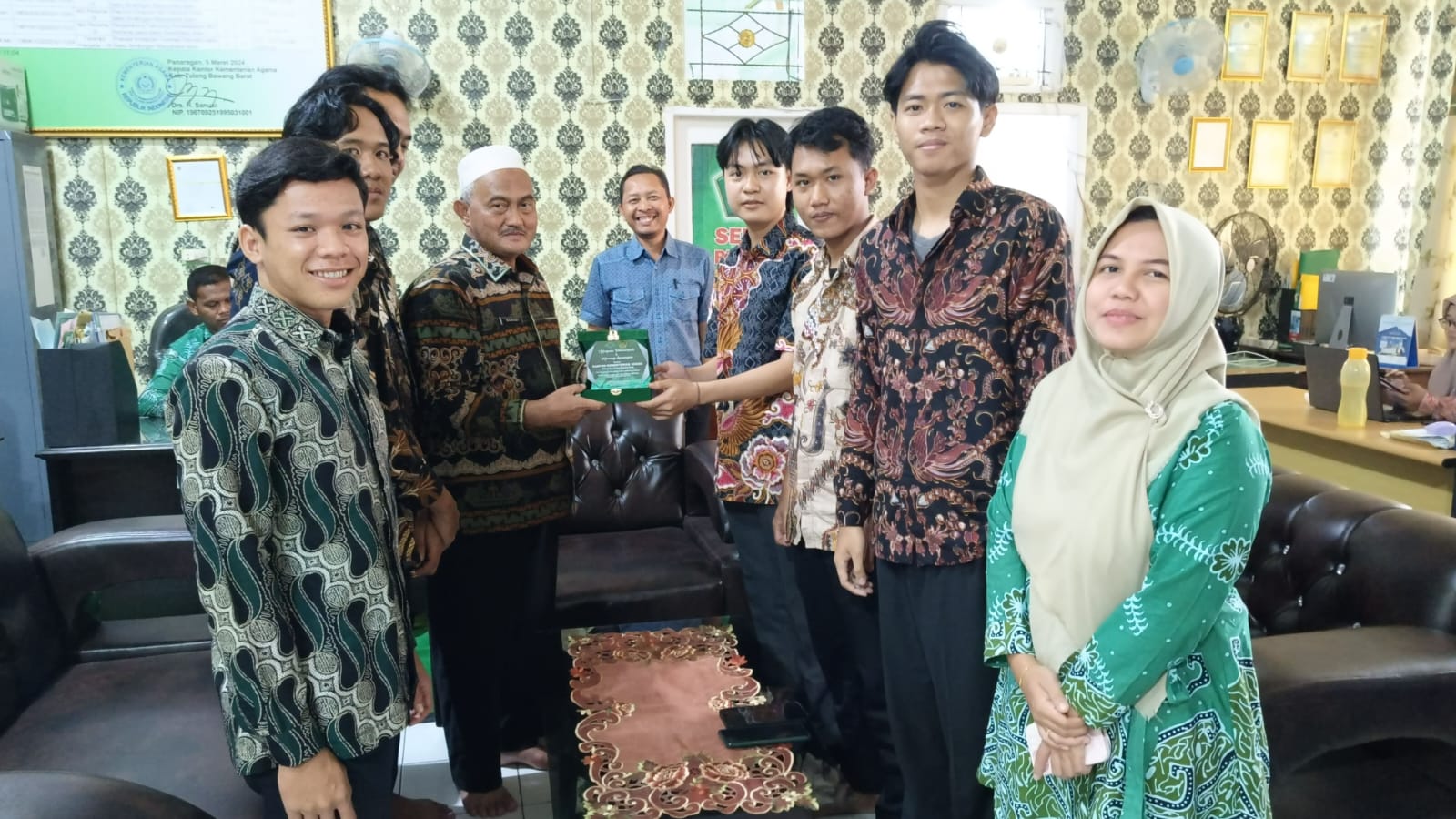 Mahasiawa UIN Raden Intan Lampung Akhiri Masa PKL di Kemenag Tulang Bawang Barat