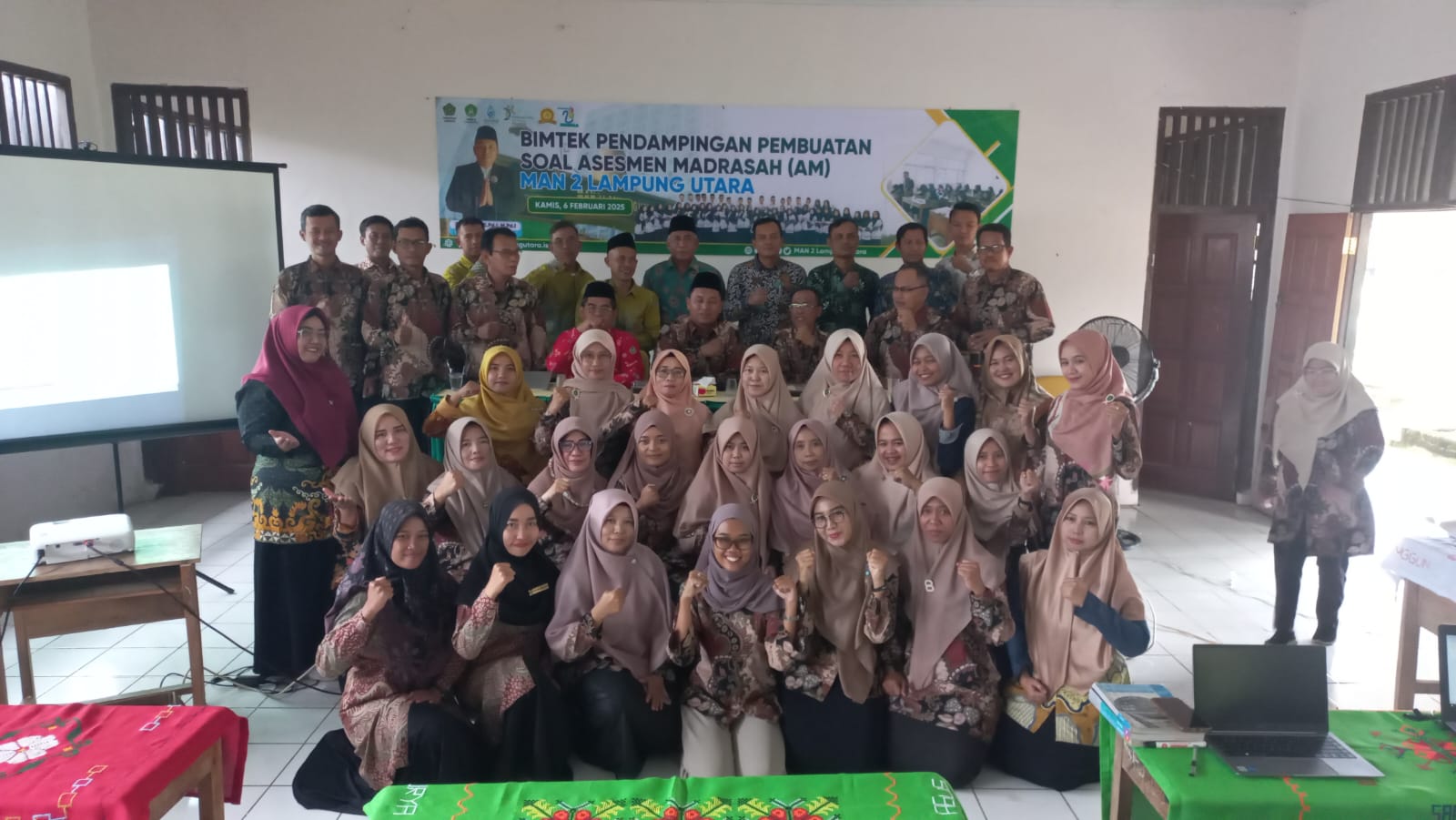 MAN 2 Lampung Utara Bersama KKM Melakukan Bimbingan Teknis Pendampingan Pembuatan Soal Asesmen Madrasah