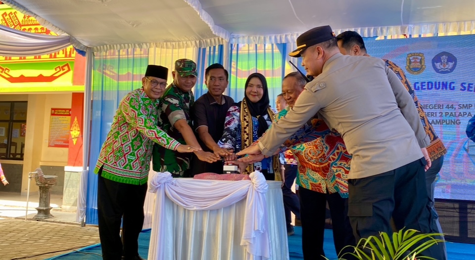 Kepala Kemenag Kota Bandar Lampung Hadiri Peresmian SMPN 38, 44, 45 dan SDN Palapa 2