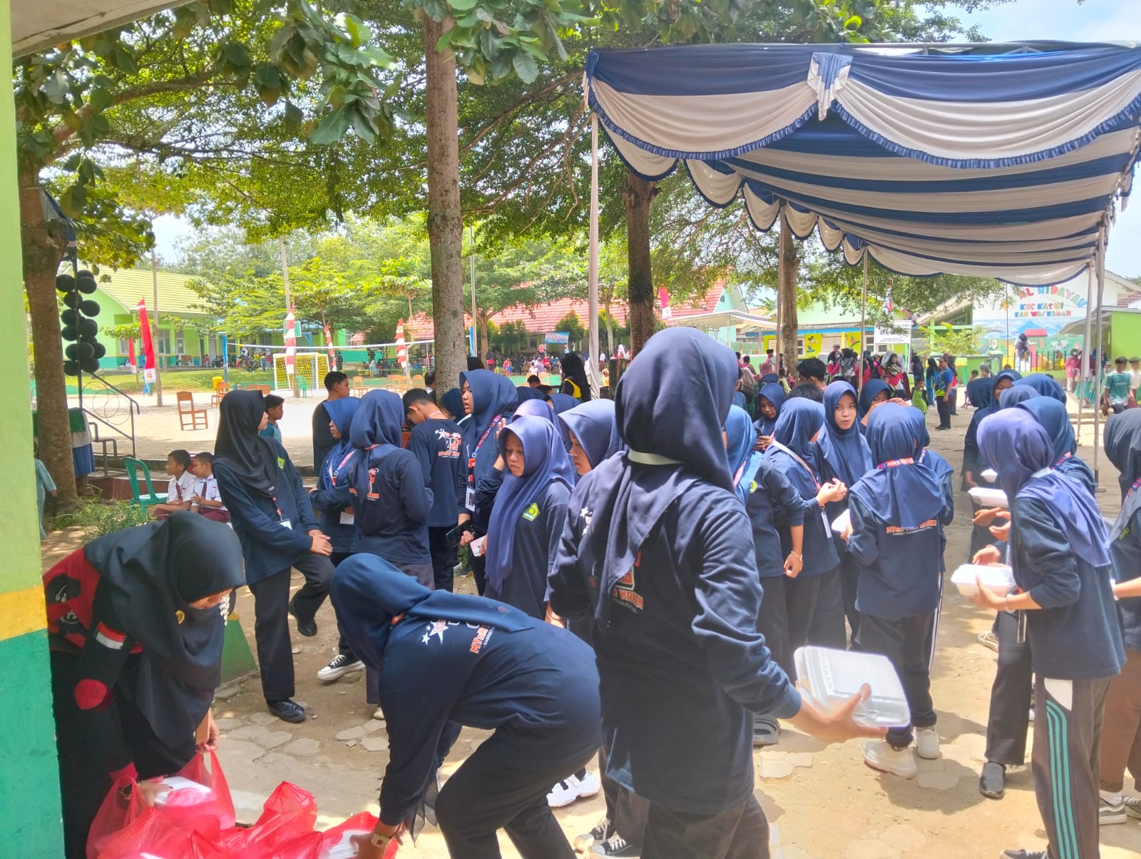 Dedikasi OSIM MTs N 1 Way Kanan pada Berbagai Kegiatan