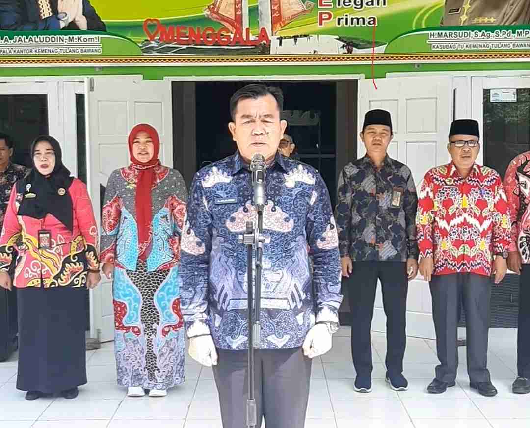 Kemenag Tulang Bawang Memperdengarkan Lagu Indonesia Raya, Tindakl Lanjut SE Sekjen Nomor 01 Tahun 2025