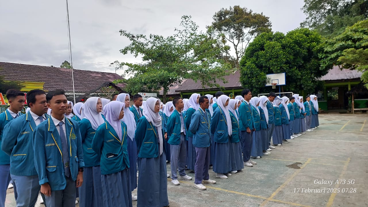 MAN 1 Lampung Barat Gelar Pembukaan Asesmen Sumatif Akhir Tahun bagi Kelas XII