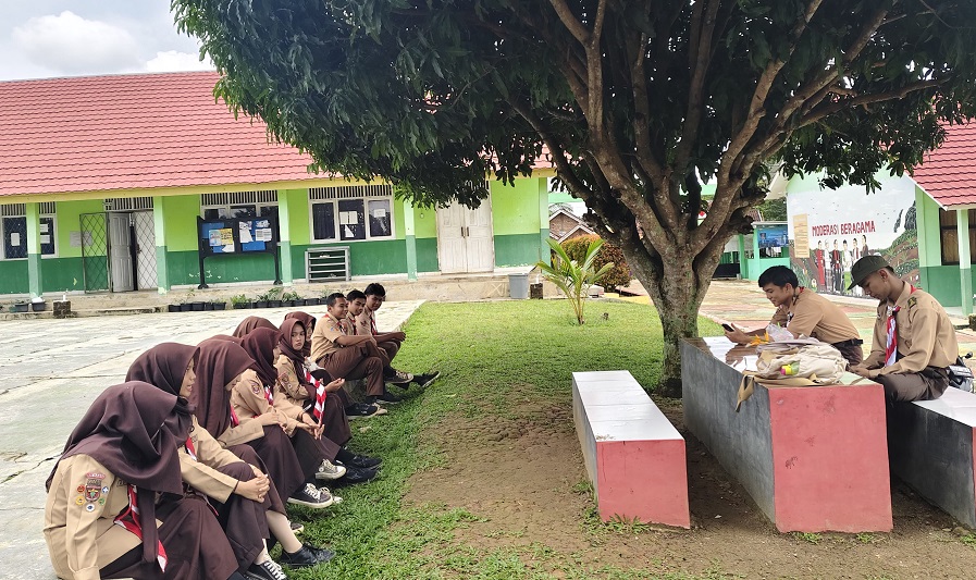 Latihan Rutin, Pramuka MAN 1 Way Kanan Pertajam Kemampuan Komunikasi Lapangan