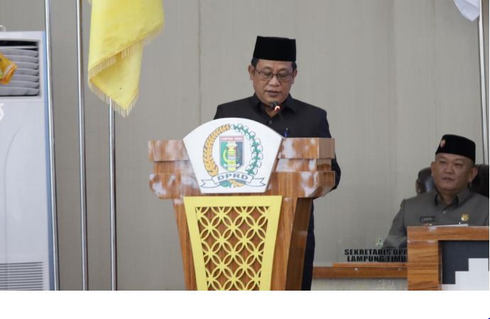 KaKan Kemenag Lampung Timur Bacakan Do'a Dalam Rapat Paripurna DPRD