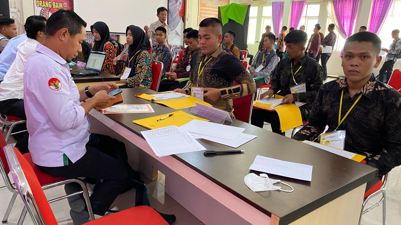 Kemenag Tanggamus Terlibat dalam Seleksi Administrasi Awal Penerimaan Bintara dan Tamtama Polri 2025