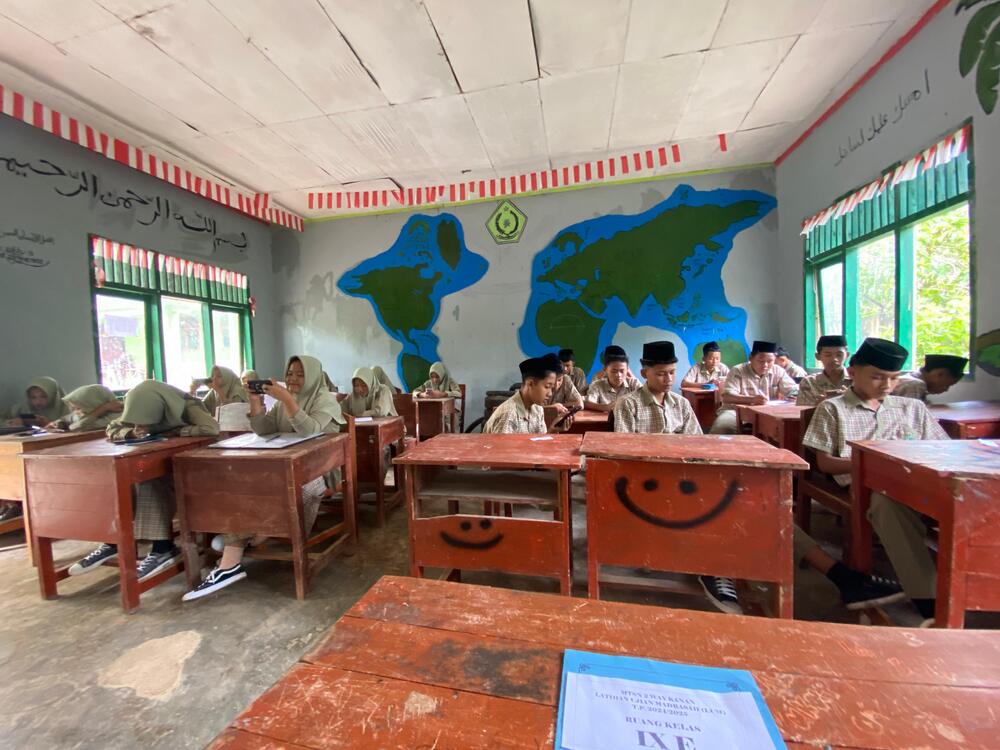 Siswa MTsN 2 Way Kanan Antusias Jalani LUM dan UTS di Bulan Ramadhan