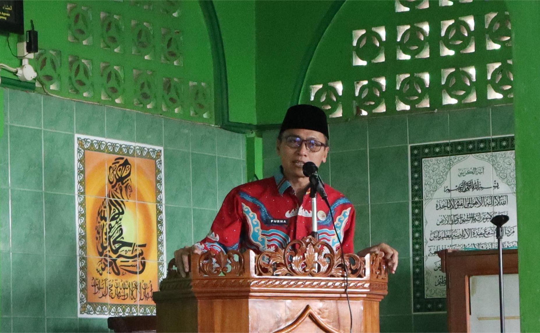Kultum Ramadan Ustadz Purna Irawan Sampaikan Hukum, Keutamaan, dan Mustahik Zakat