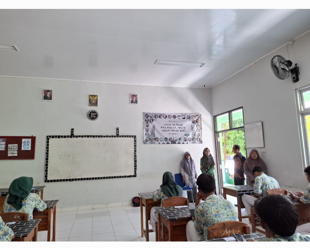 Pengawas Madrasah Lakukan Monitoring Ujian Madrasah (UM) di MAN 1 Tanggamus TP. 2024/2025 