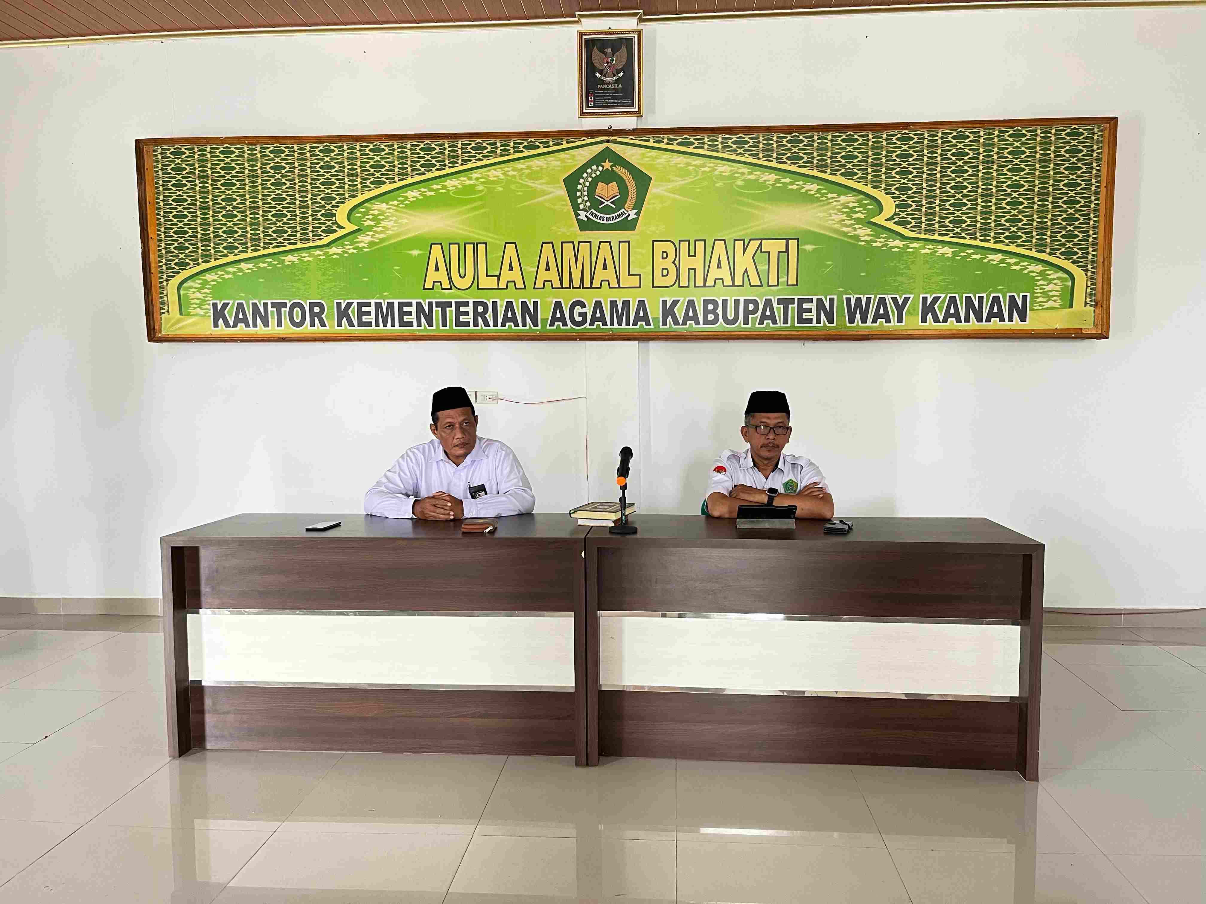 Kajian Ramadan Kemenag Way Kanan, Ali Sholihin sampaikan "Rukun Agama" Sebagai Pedoman Hidup