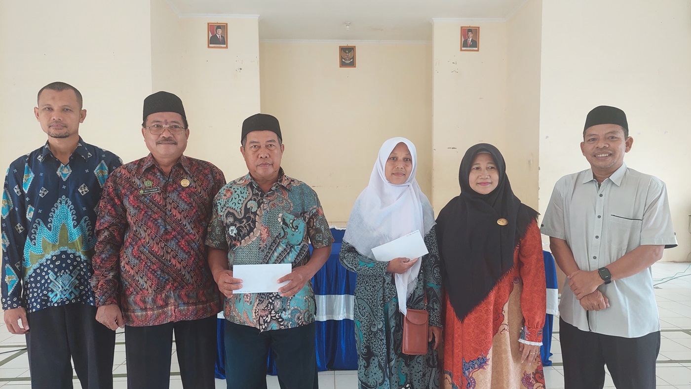 MTsN 1 Mesuji Berbagi, Mencari Keberkahan di Bulan Ramadhan