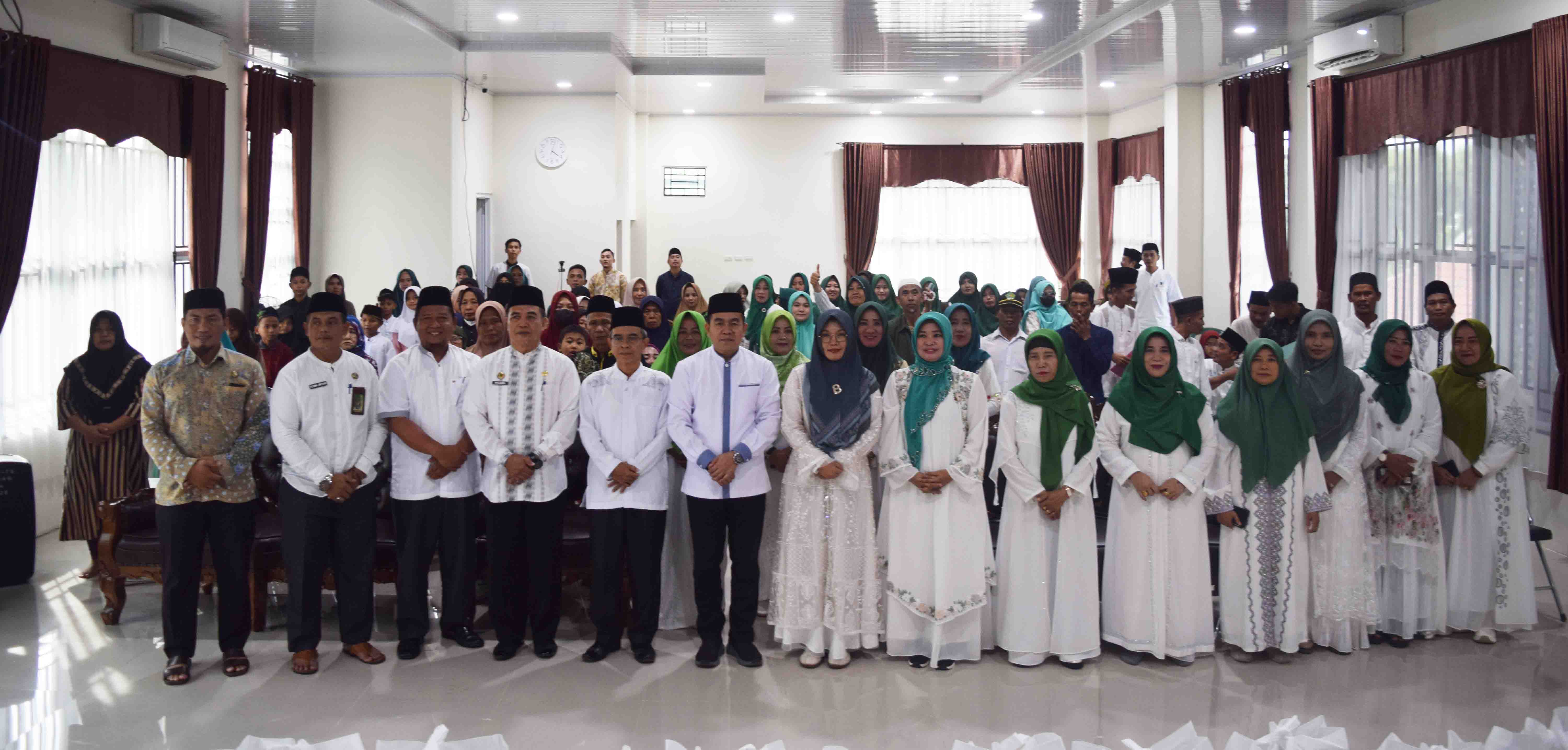 Gelar Festival Ramadhan Kemenag Tulang Bawang Bagikan Paket Sembako, Santunan Anak Yatim
