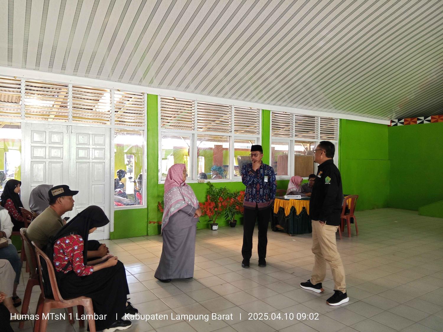 Sidak dan Tinjauan SPMB: Kolaborasi Kepala MTsN 1 dan Kankemenag Lambar Dorong Peningkatan Layanan