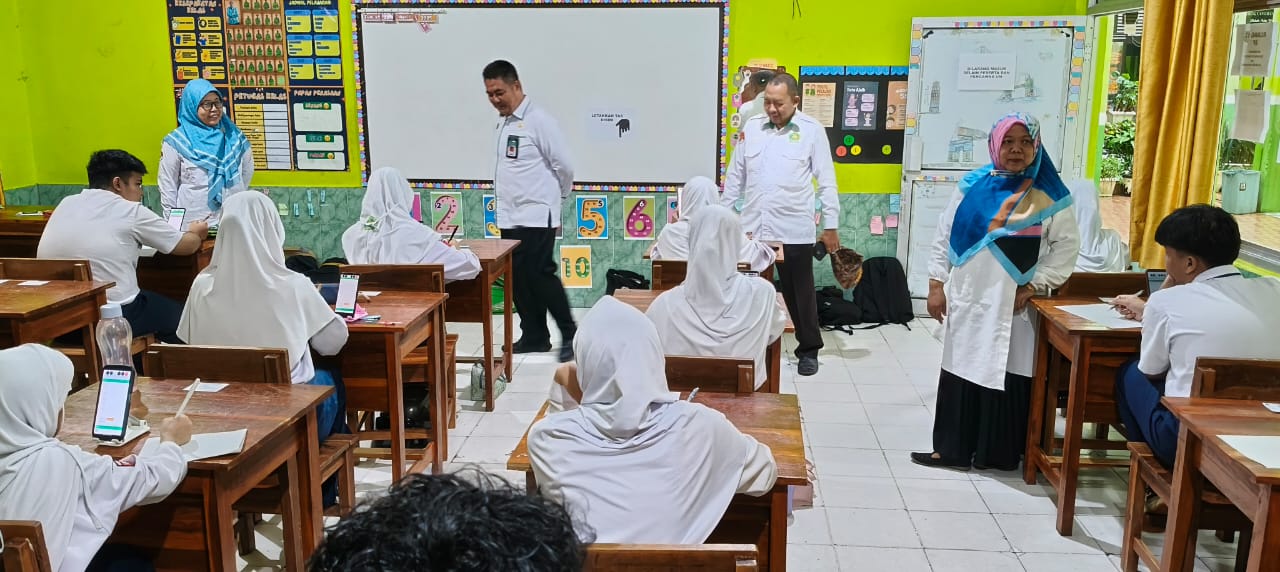 Sebanyak 288 Siswa MTsN 1 BandaSebanyak 288 Siswa MTsN 1 Bandar Lampung Ikuti Ujian Madrasah (UM) Tahun 2025i Ujian Madrasah (UM) Tahun 2025