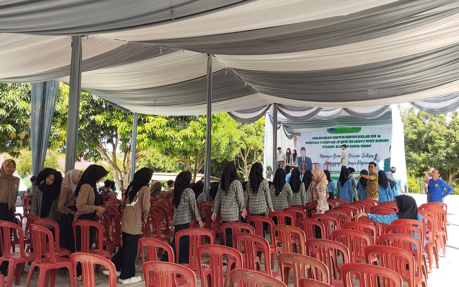 Rekonstruksi Gladi Bersih sebagai Sarana Penguatan Karakter: Kolaborasi Perpisahan dan Wisuda Tahfidz di MAN 1 Way Kanan