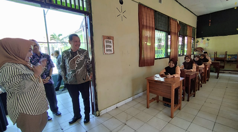 Tim Kesiswaan Kanwil Kemenag Provinsi Lampung, Monitoring Pelaksanaan Ujian Madrasah Di MTsN 2 Tanggamus