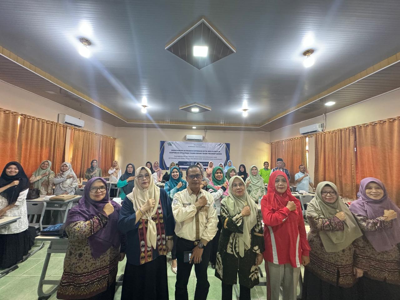 Pelatihan Manajemen Koperasi bagi Anggota Koperasi Simpan Pinjam Syariah Madaliansa MAN 1 Bandar Lampung