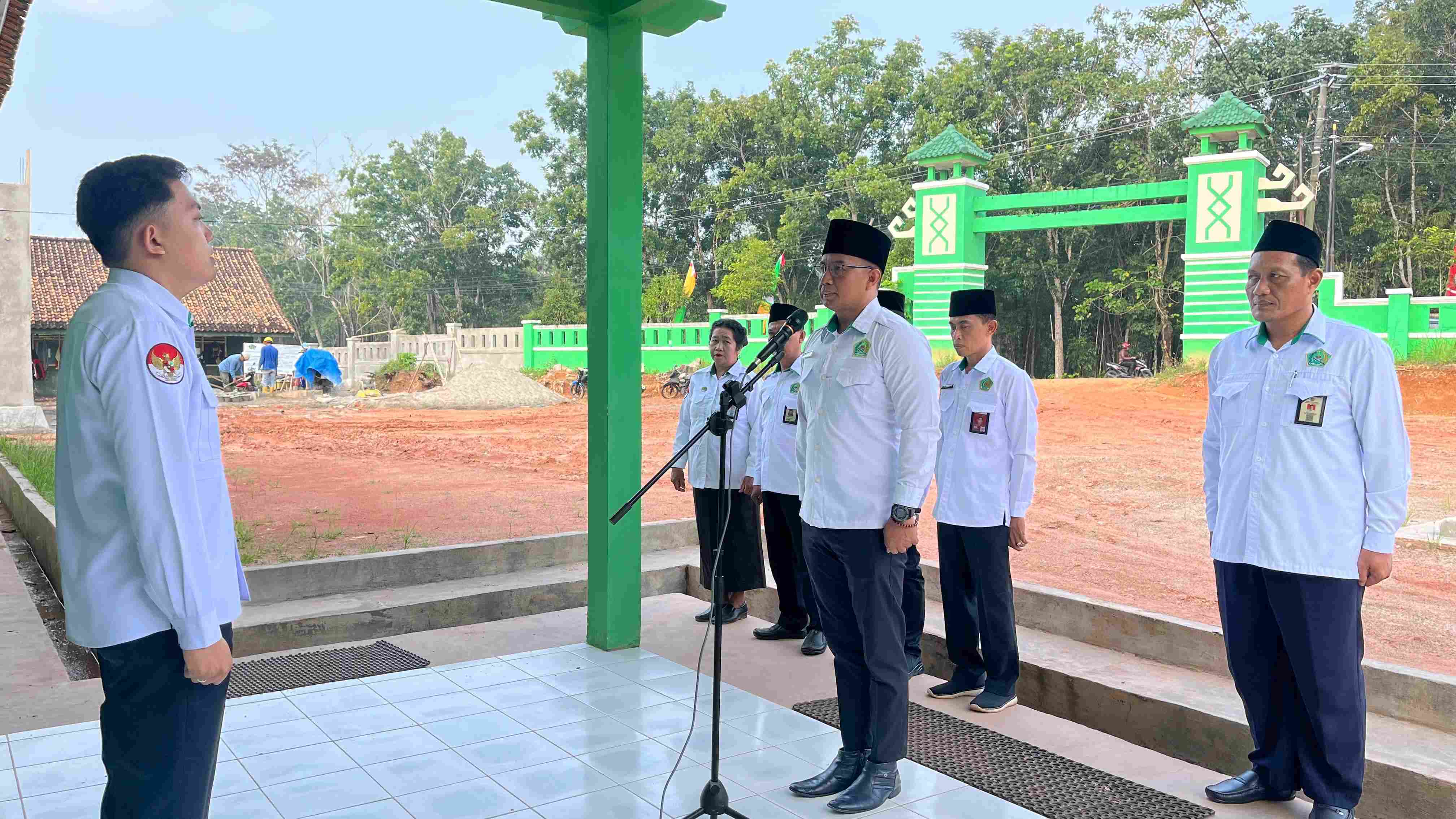 Kemenag Way Kanan Gelar Apel Pagi, Perkuat Sinergi di HUT ke-26 Kabupaten Way Kanan
