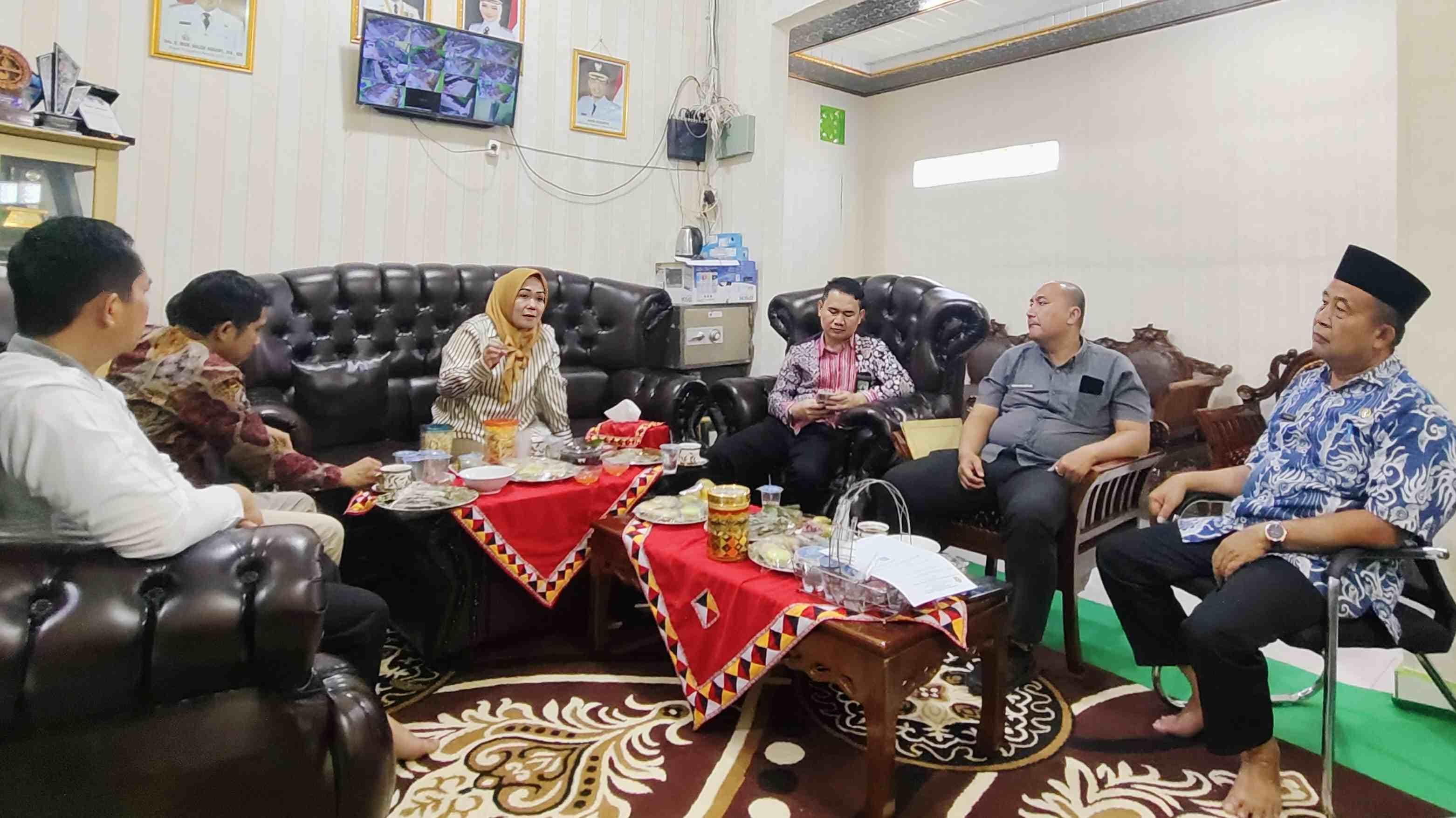 Suntikan Semangat di Tengah Ujian: Rika Irasanti Ingatkan Kesehatan 344 Siswa MTsN 1 Tanggamus
