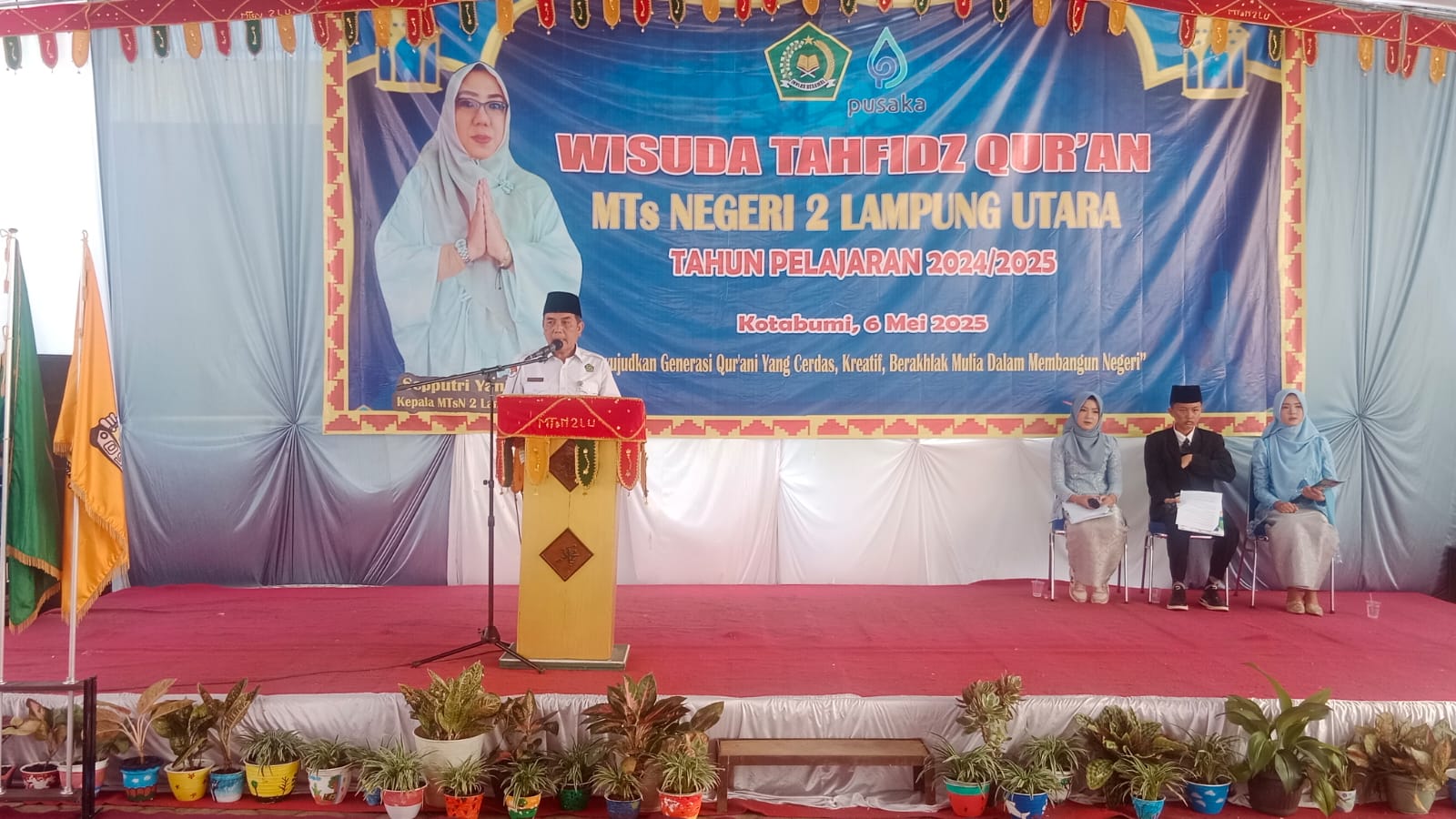 Wisuda Tahfidz dan Haflah Akhirusanah MTsN 2 Lampung Utara, Kakankemenag Sampaikan Apresiasi