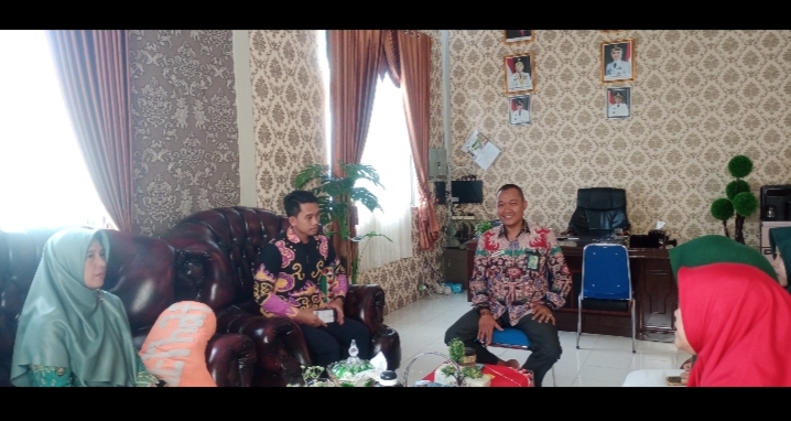 Dua Peserta Didik MAN 1 Tanggamus Melaju Ke Final Nasional KOSSMI 2025, Gunawan Kepala Madrasah Berikan Dukungan Penuh