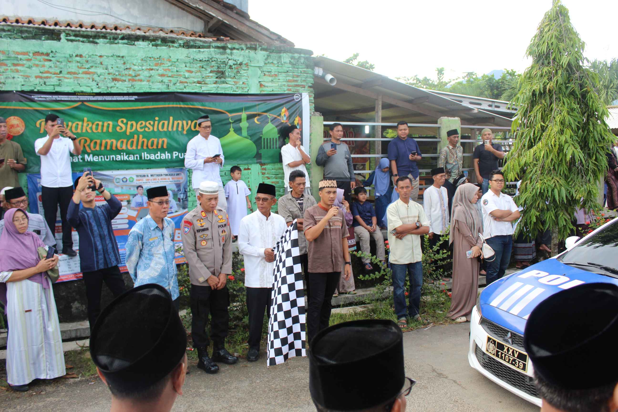 Ka. Kemenag dan Pemkab Pesawaran Lepas 196 Jamaah Haji Kloter 43 di Islamic Centre Gedongtataan