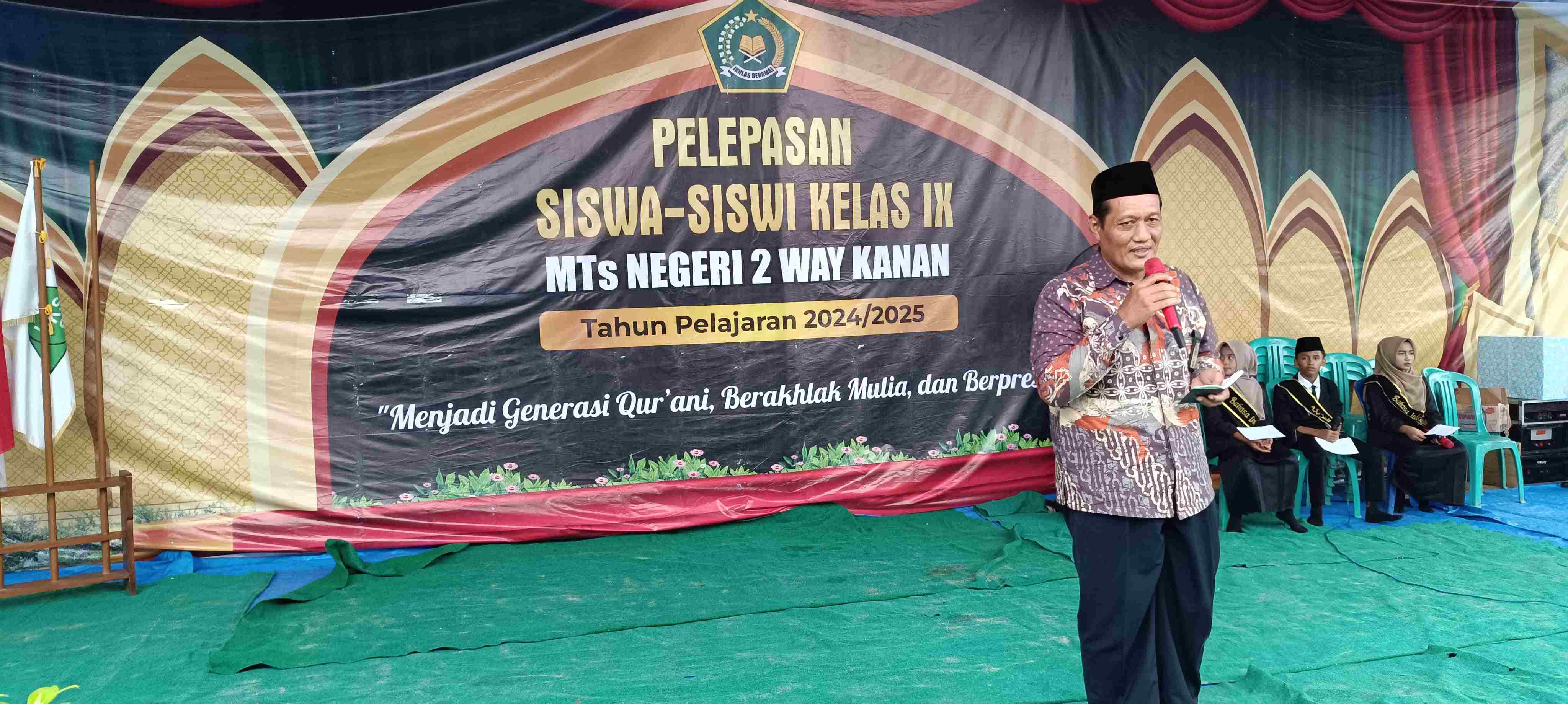 Pelepasan Siswa MTsN 2 Way Kanan, Plh. Kakankemenag Joko Susanto sampaikan 4 (empat ) Pesan penting