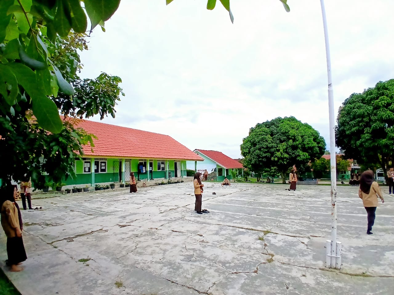 Optimalisasi Pembentukan Karakter Siswa melalui Pendalaman SKU dan Permainan Edukatif pada Kegiatan Pramuka di MAN 1 Way Kanan