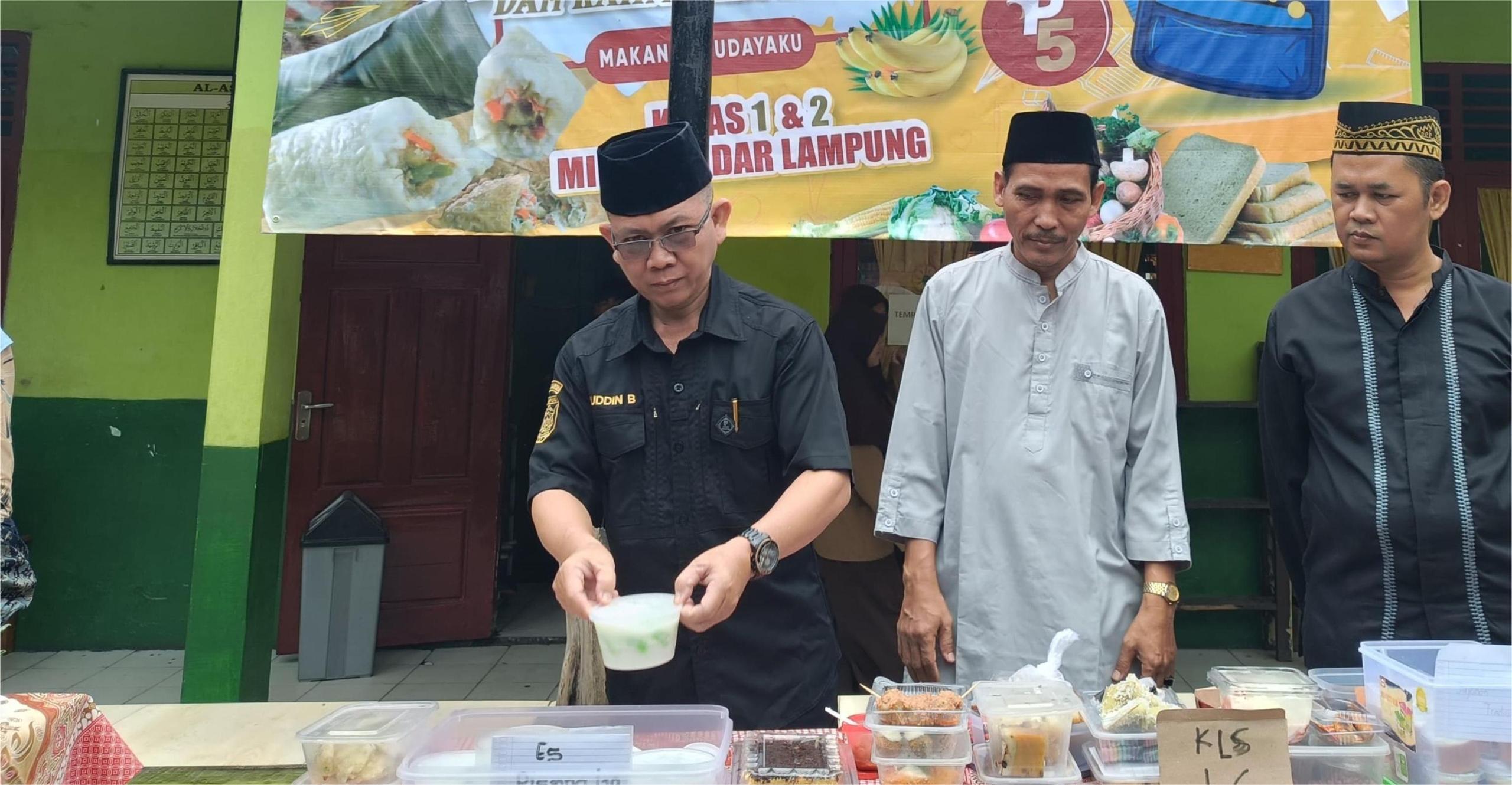 Kelas 1 dan 2 MIN 1 Bandar Lampung Gelar P5RA Tahun 2025 : Kearifan Lokal Makanan dan Budayaku
