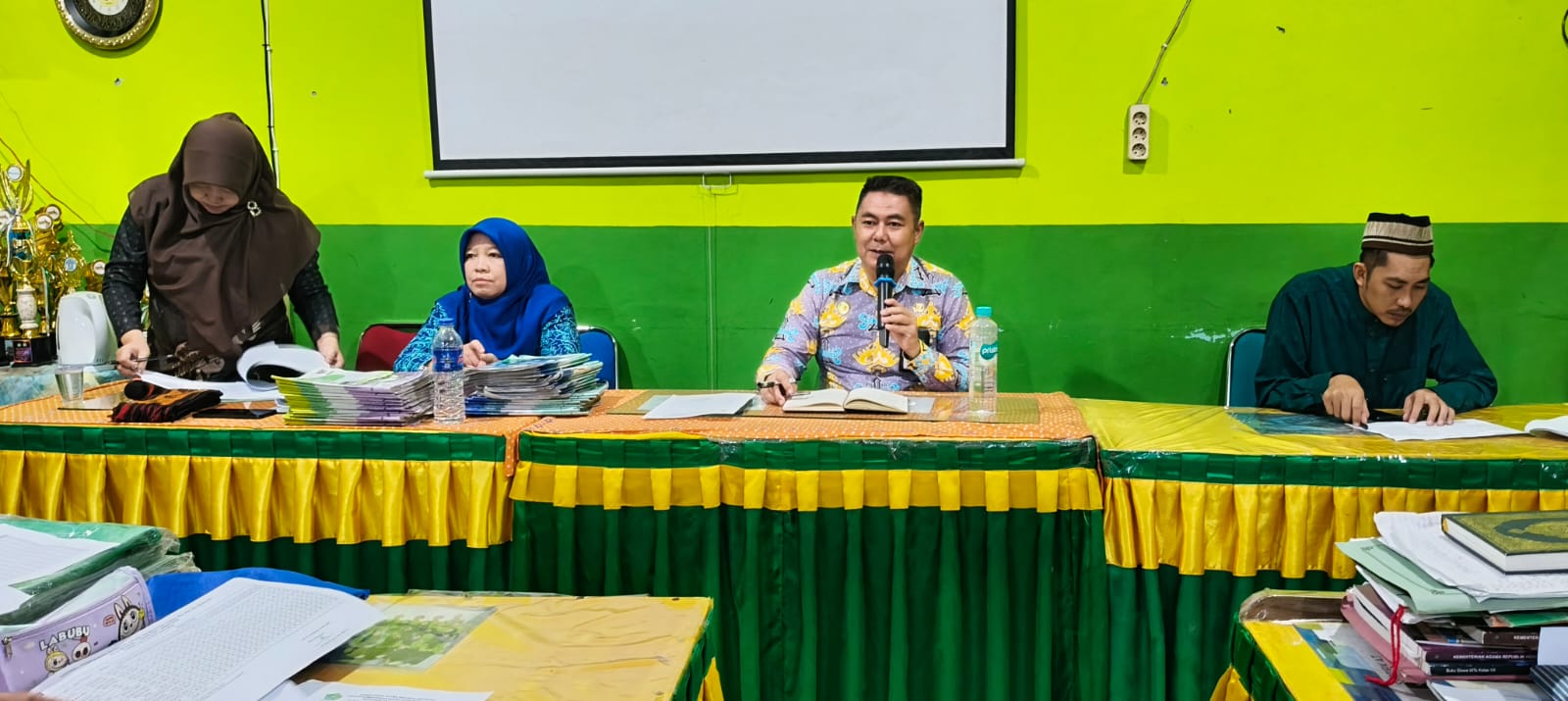 Rapat Kelulusan Kelas IX dan Pemantapan Pelaksanaan Sumatif Akhir Semester Genap MTsN 1 Bandar Lampung