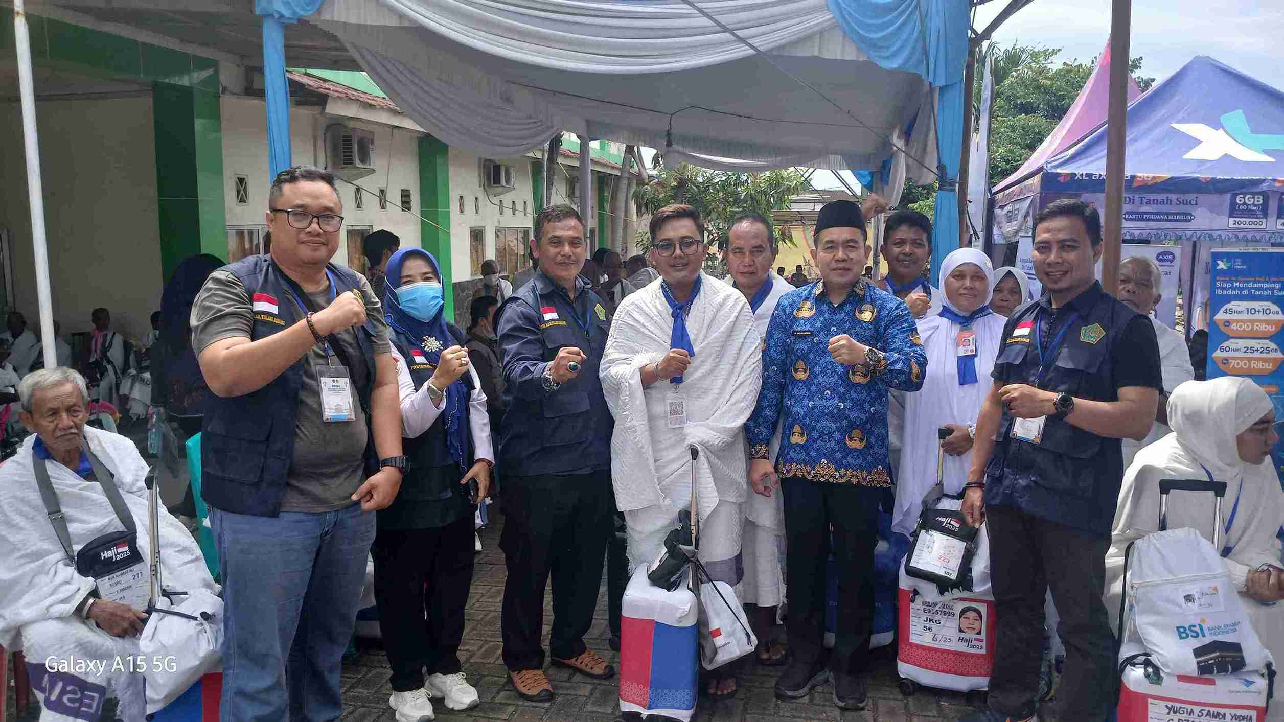 Kakankemenag Tulang Bawang Tinjau dan Kawal Langsung Proses Pemeriksaan Koper Jamaah Haji Melalui X-Ray